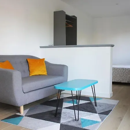 Avec Terrasse Et Parking Apartmán *